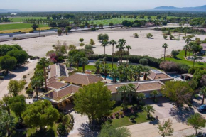 Luxury LaQuinta estate adjacent to Coachella and Stagecoach music festivals